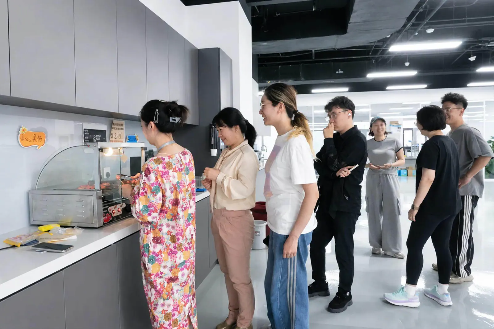 金钢科技员工茶歇活动